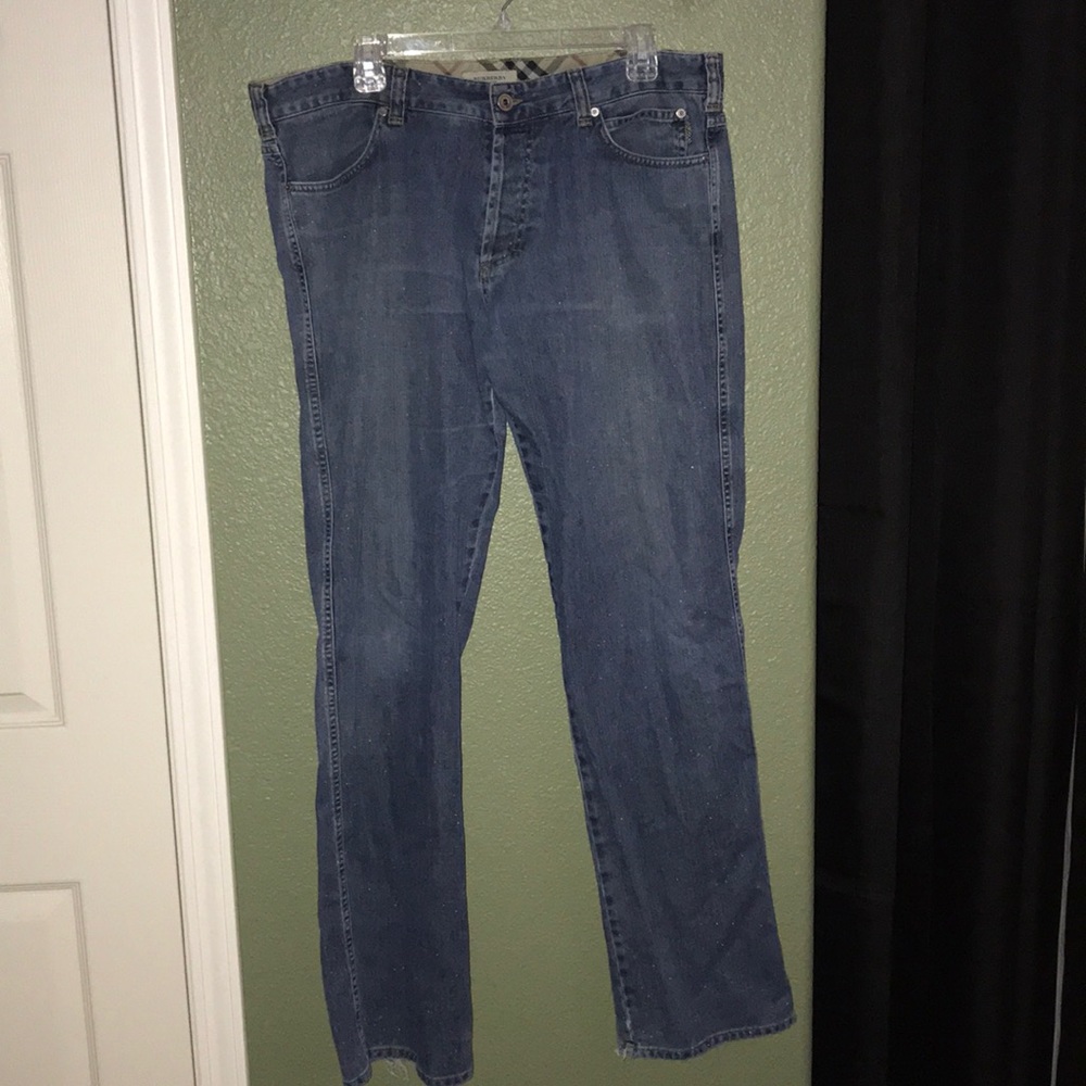 BURBERRY (38L) Medium Wash Jeans